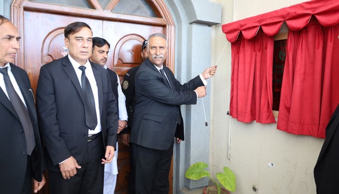 IHC CJ Dogar inaugurates facilities at high court bar on February 12, 2026. — Reporter