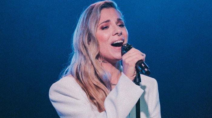 Christina Perri sparks 'Twilight' nostalgia among fans with new performance