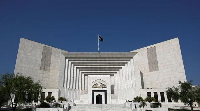 Imran Khan's eye examination must be conducted before Feb 16, orders SC 