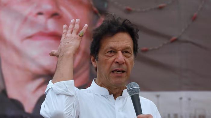 Imran Khan's eye examination must be conducted before Feb 16, orders SC 