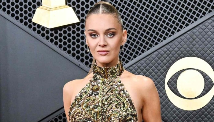 Kelsea Ballerini debuts bold change after Chase Stokes split