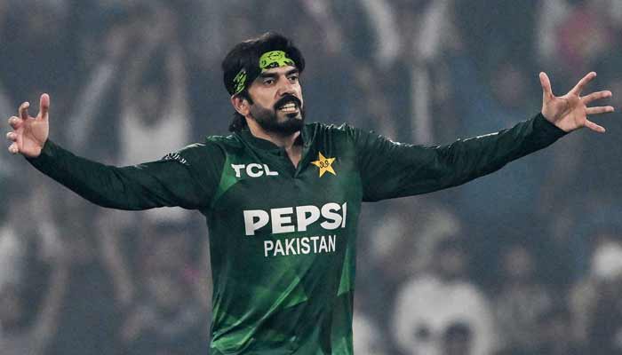 Pakistan´s Usman Tariq celebrates after taking the wicket of South Africa´s Dewald Brevis during the third and final Twenty20 international cricket match between Pakistan and South Africa at the Gaddafi Stadium in Lahore on November 1, 2025.
