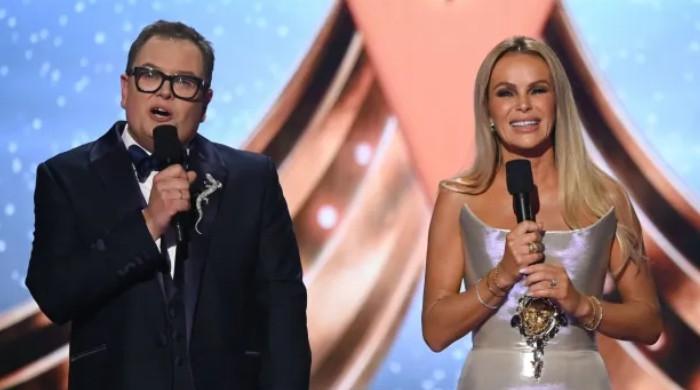 Alan Carr's busy schedule puts renovation show with Amanda Holden on hold 
