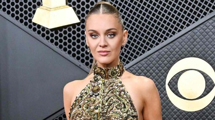 Kelsea Ballerini debuts bold change after Chase Stokes split