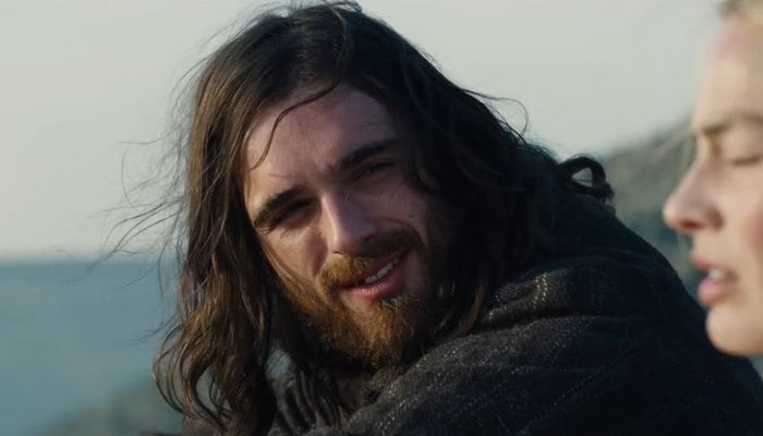 See Jacob Elordis golden tooth while promoting ‘Wuthering Heights’