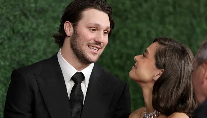 Hailee Steinfeld shares husband Josh Allens Valentines Day request