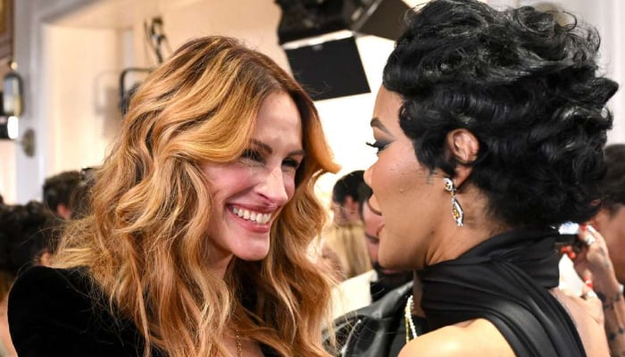 Julia Roberts and Teyana Taylor met for the first time during Golden Globes 2026