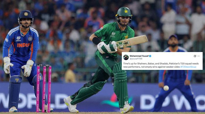 'Time's up for Shaheen, Babar, Shadab': Cricket fraternity reacts as India rout Pakistan