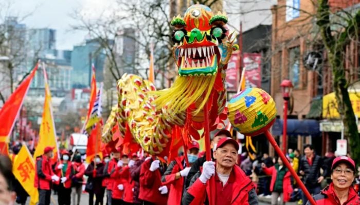 Chinese community in Britain celebrates ‘year of fire horse with dragon parade