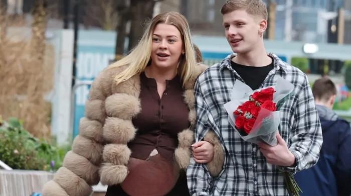 Freddy Brazier packs on PDA with pregnant girlfriend after rekindling romance