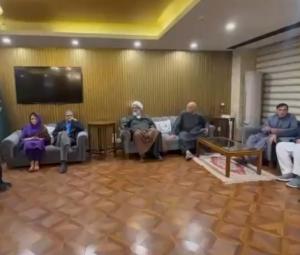 Opposition 'decides to continue' parliament protest as PTI raises concern over Imran's treatment