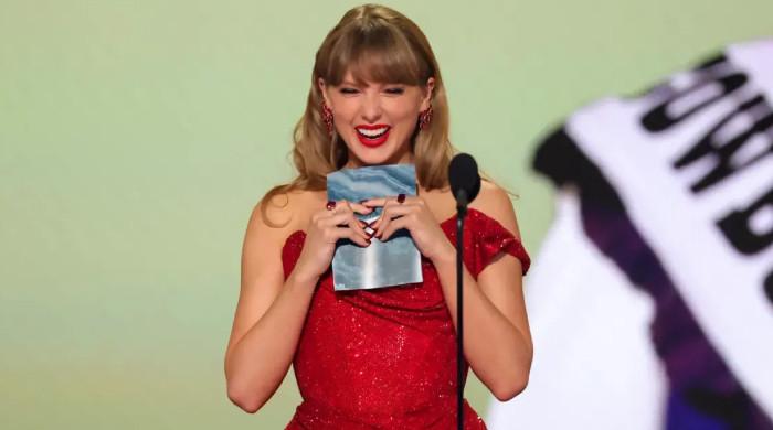 Taylor Swift crowned 'artist of the year' after breaking her own record 