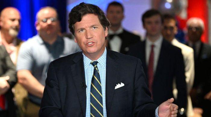 Tucker Carlson dragged into interrogation room, passport seized in Tel Aviv