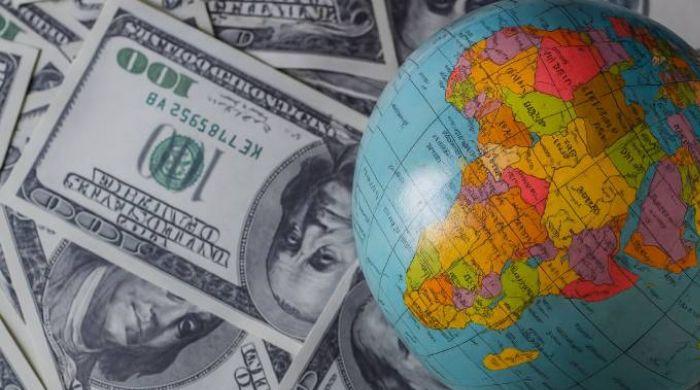 US economic growth slows sharply to 1.4% in fourth quarter