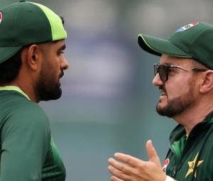 Mike Hesson explains Babar Azam's demotion in must-win Namibia clash