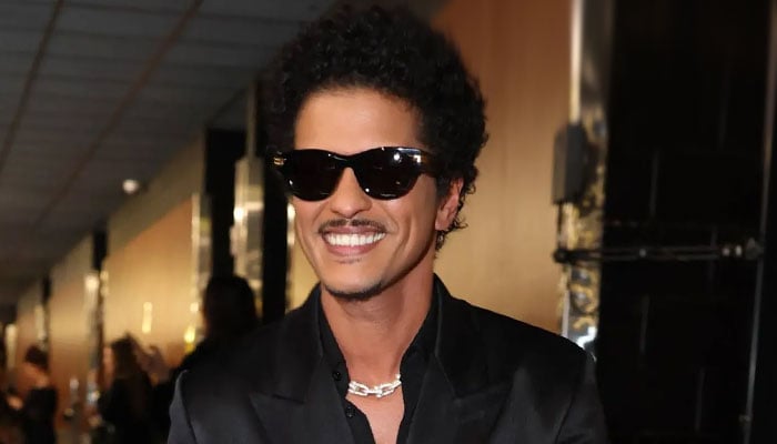Bruno Mars is setting ‘The Romantic’ mood and you’re on the guest list
