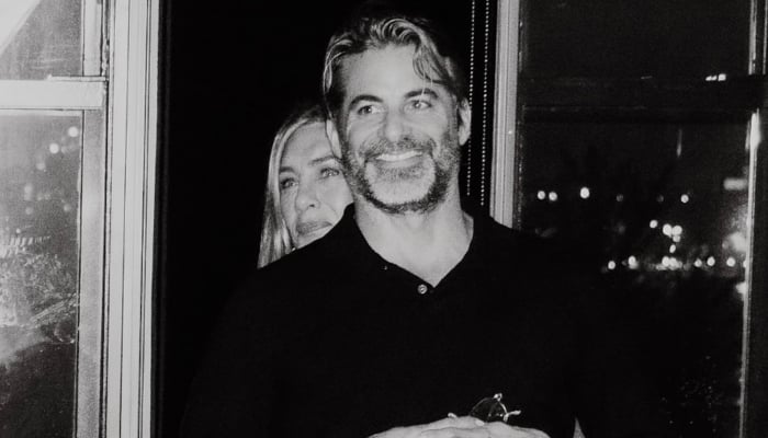 Jennifer Aniston and Jim Curtis reveal relationship status with telling move