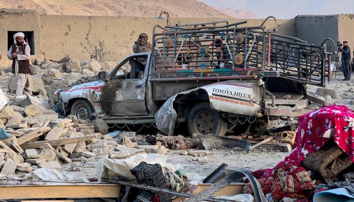 Pakistan carries out precision strikes on seven militant hideouts along Afghan border