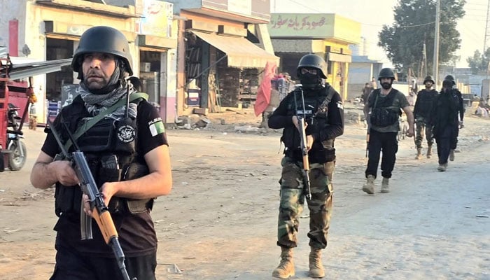 An undated image of KP police personnel. — Facebook@pakhtunkhwapolice/File