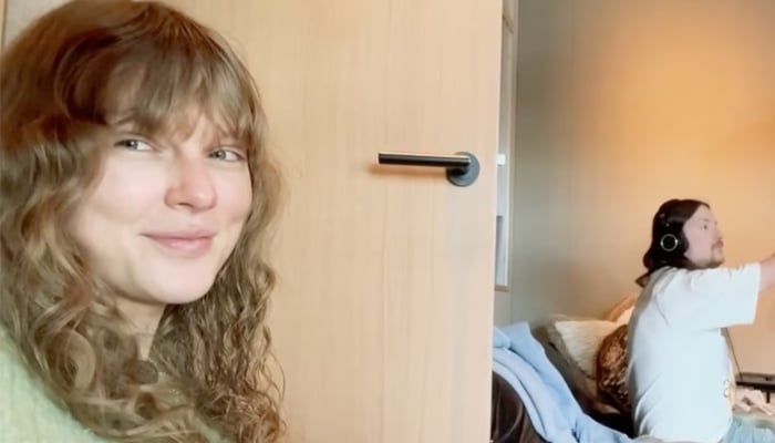 Taylor Swift embraces real self as she celebrates career milestone