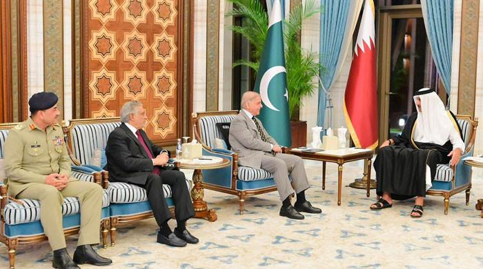 In meeting with Qatar's emir, PM says both countries to work together for regional peace 