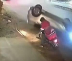 Food delivery rider dies after speeding car crash in Karachi's DHA