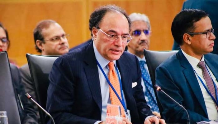 Finance Minister Muhammad Aurangzeb attends 15th V20 Ministerial Dialogue on Cost of Capital, Debt & Growth Pathways held on the sidelines of the IMF–World Bank Annual Meetings in Washington DC, US, on October 19, 2025. — X@Financegovpk