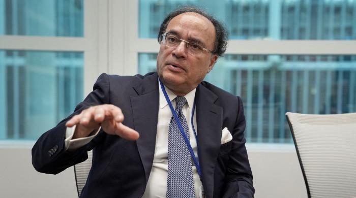 Aurangzeb says 'no issue' on UAE deposit rollover despite IMF concern