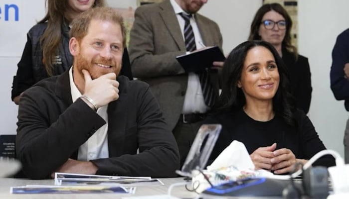 Prince Harry, Meghan Markel receive warm welcome from royal family members