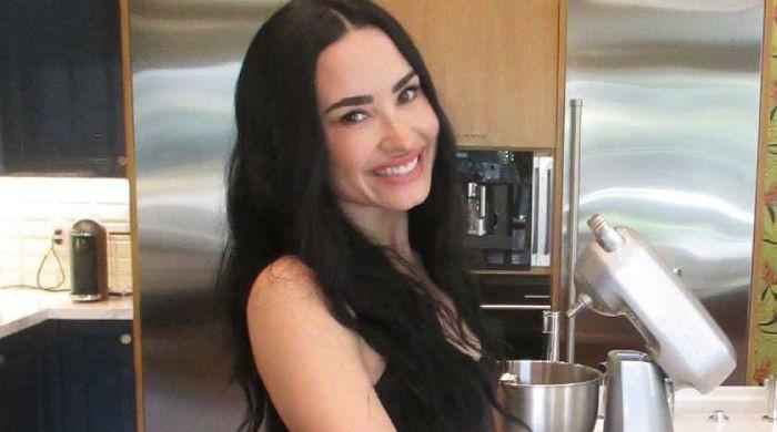 Demi Lovato honours eating disorder recovery journey: 'One plate at a time'