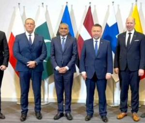 Six-nation conference in Warsaw applauds Pakistan's crackdown on illegal migration 