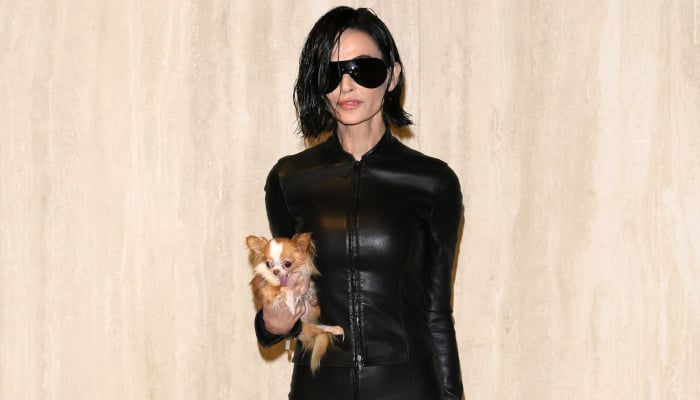 See Demi Moores Milan Fashion Week look: ‘Severe