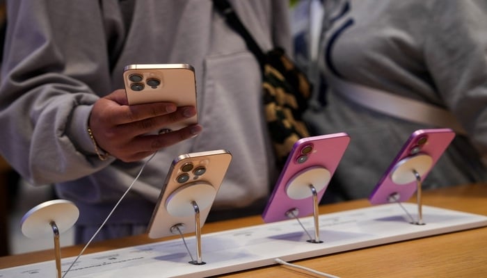 Foldable iPhone price disclosed, Apple set to shake up foldable world