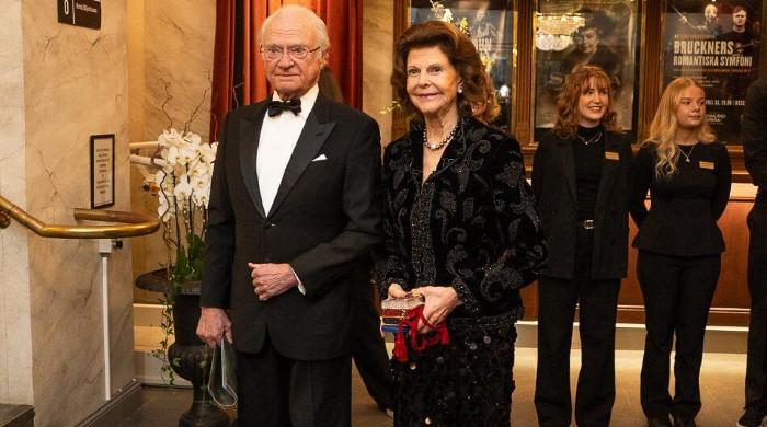 King Carl Gustaf, Queen Silvia make notable entry in special premiere