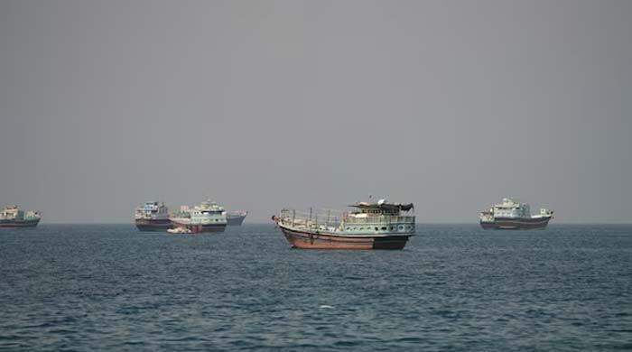 Iran says ready to reopen Strait of Hormuz if US eases military pressure, lifts naval blockade