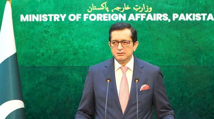 Pakistan stresses dialogue, diplomacy over ‘coercive measures' for Mideast peace