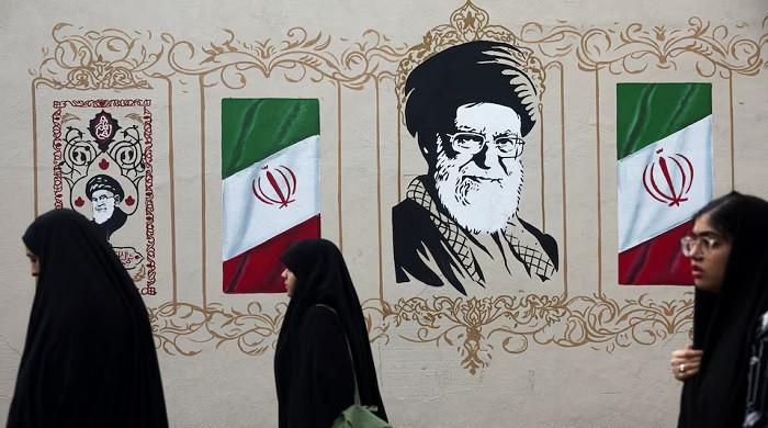 Washington engages Tehran on nuclear issues as Iran lays out seven-day Hormuz reopening plan