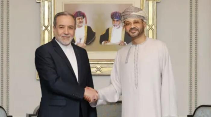Iran's Araghchi discusses Hormuz future administration with Omani FM amid reports of deal with US
