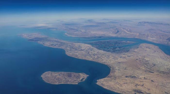 Tehran's Hormuz conditions 'clearly' conveyed to US via Pakistani mediators: Iranian media