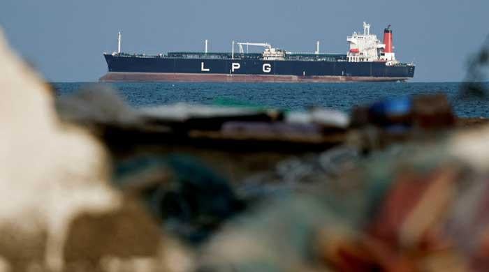 IRGC vows to keep Strait of Hormuz closed; Larijani warns of region-wide blackout if Iran's electricity network hit