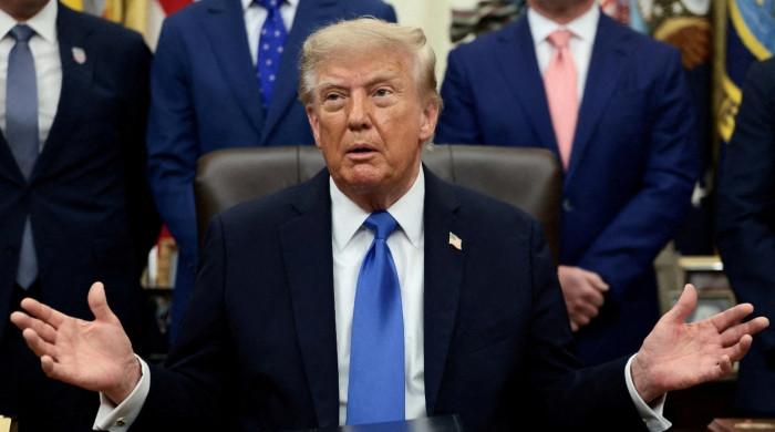 Trump claims Iran wants deal as Gulf talks delayed, Houthis strike Saudi Arabia