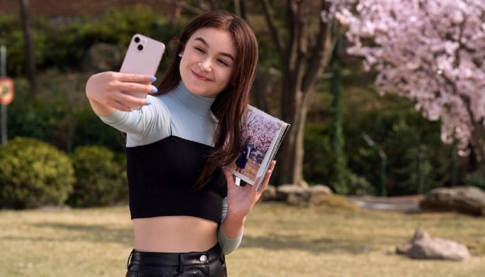 Anna Cathcart teases big changes in XO, Kitty season 3