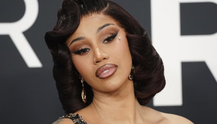 Cardi B shuts down haters on stage with savage clapback