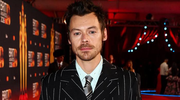 Harry Styles shares BTS moments from first live performance of ‘Aperture'