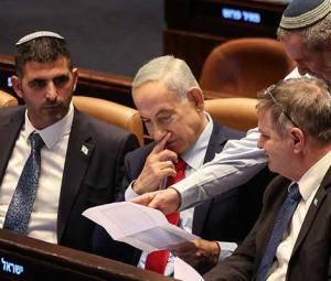 Netanyahu's political future at stake with Iran war: experts