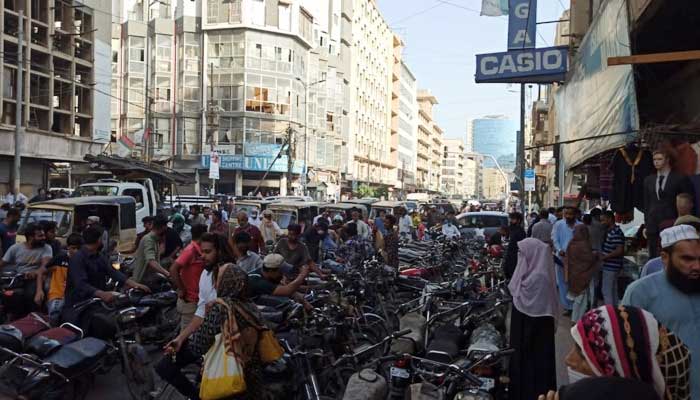 A view of the traffic jam at a marketplace in Saddar Karachi. — Geo.tv