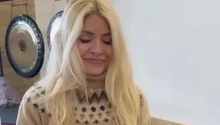 Holly gave nostalgic vibes of her modelling days before she moved into TV