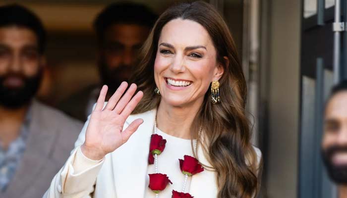 Princess Kates latest dance captivates Leicesters hearts: Watch