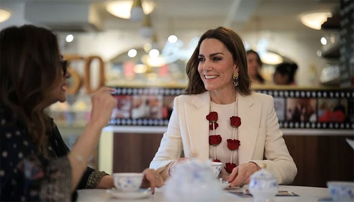 Kate tackles spicy snacks and jokes about William