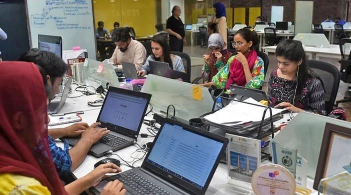 Salaried class pays 352% more tax than other sectors: study